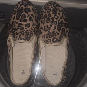 Leopard Print Slip-On Women's Shoes